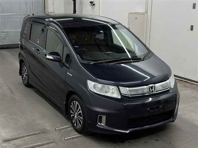 20115 Honda Freed spike GP3 2014 г. (MIRIVE Saitama)